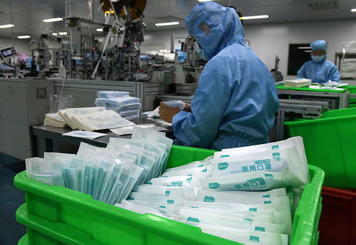 青島 口罩生產(chǎn)企業(yè)加班保障醫(yī)用口罩供應
